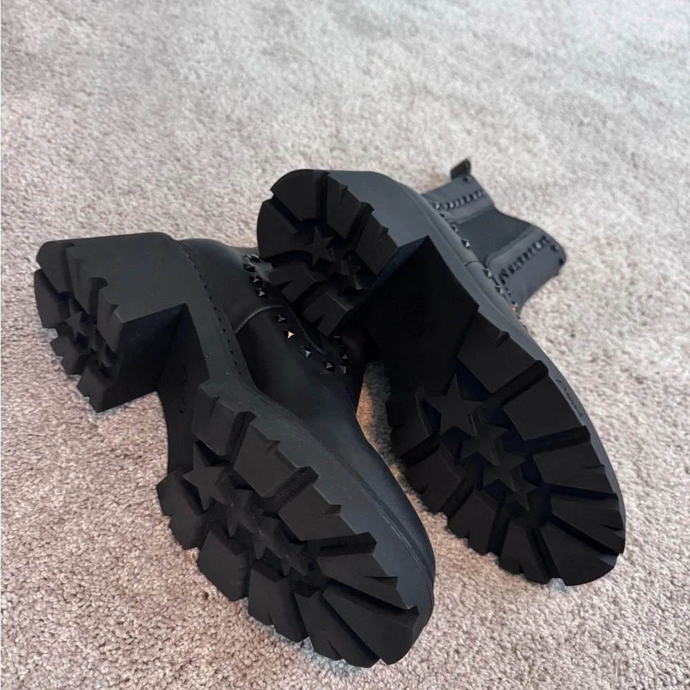 Studded Black Ankle Boots - never worn! - Picture 3 of 4